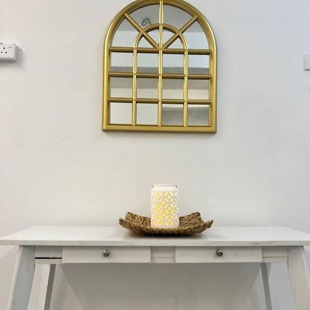 Roemah Lily Studio Tanah Rata Dış mekan fotoğraf